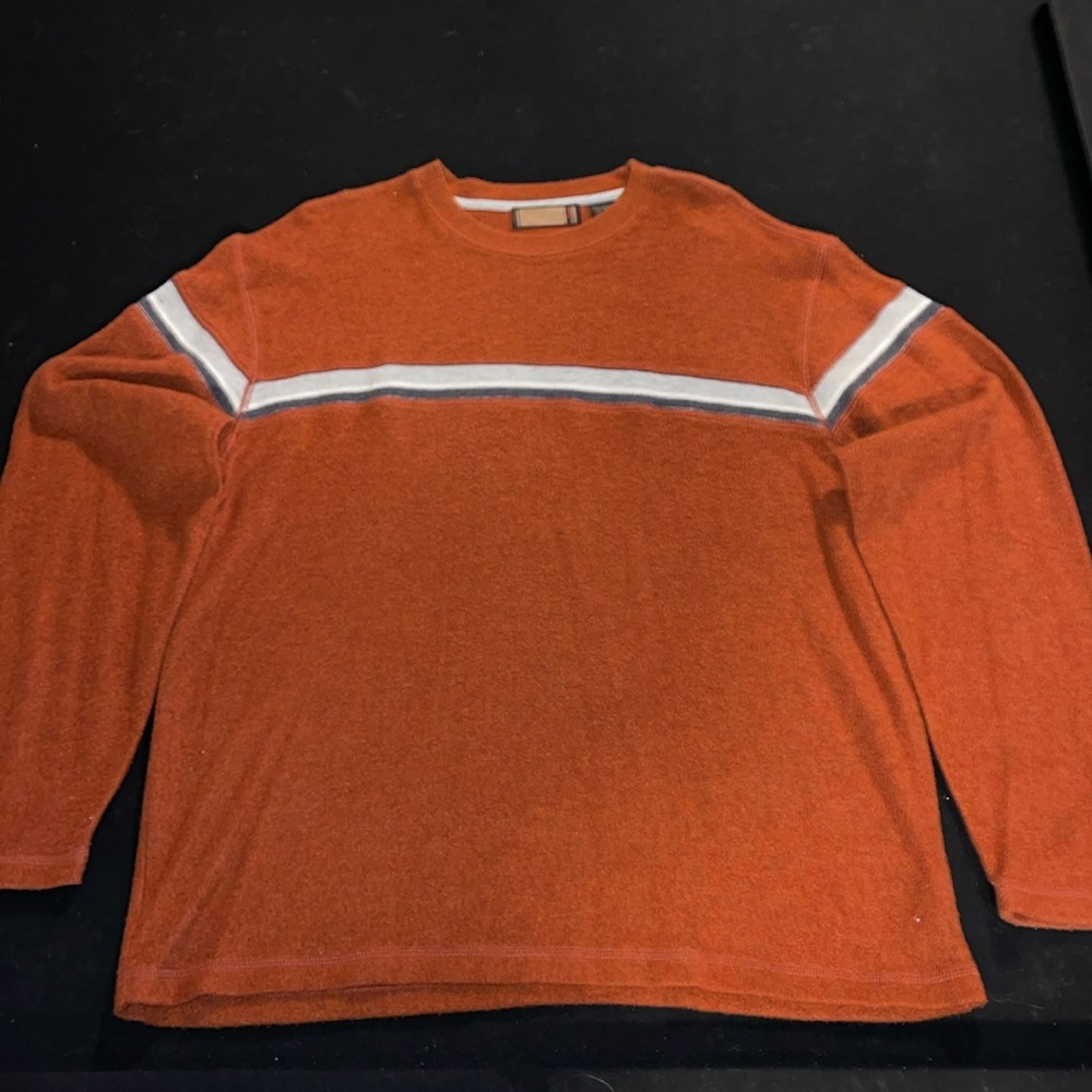 XH crew sweater- uniquely great condition